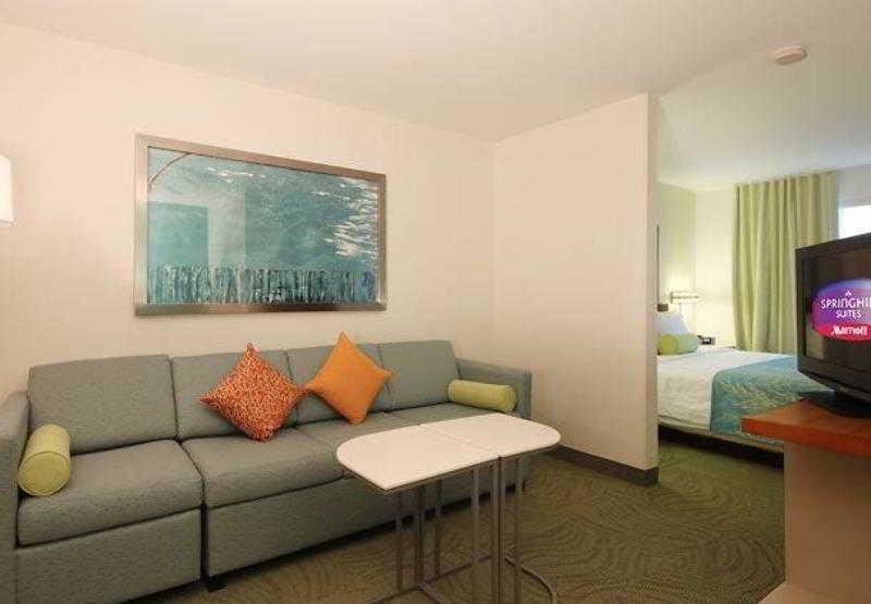 สปริงฮิลล์ สวีท ฟินิกซ์ แชนด์เลอร์ แฟชัน เซ็นเตอร์ Hotel ภายนอก รูปภาพ